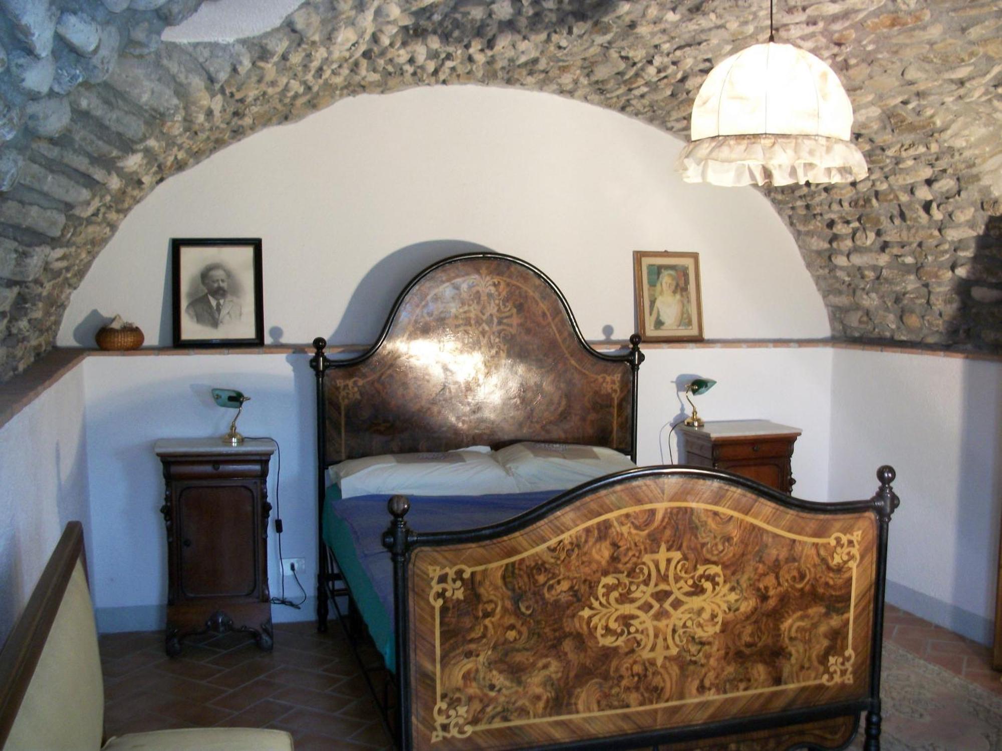 Coriana &
